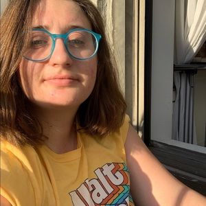 Meet your Posher, Emily